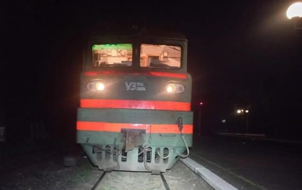 Во Львове мужчина погиб под колесами поезда
