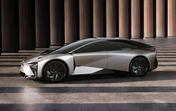Toyota отказалась от флагманского электроседана Lexus