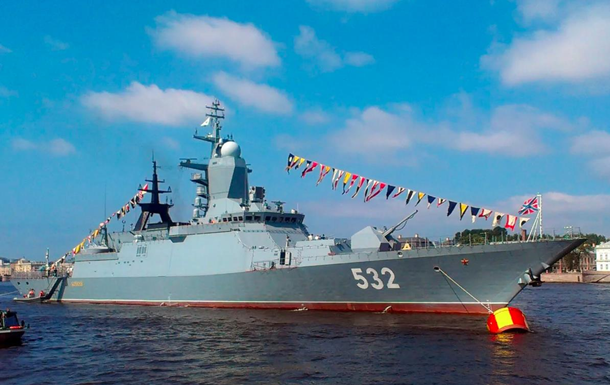 З явились знімки ураженого у Кронштадті ракетного корабля 