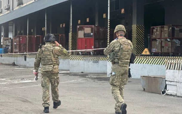 В Киеве при осмотре посылки на почте произошел взрыв, есть погибший 