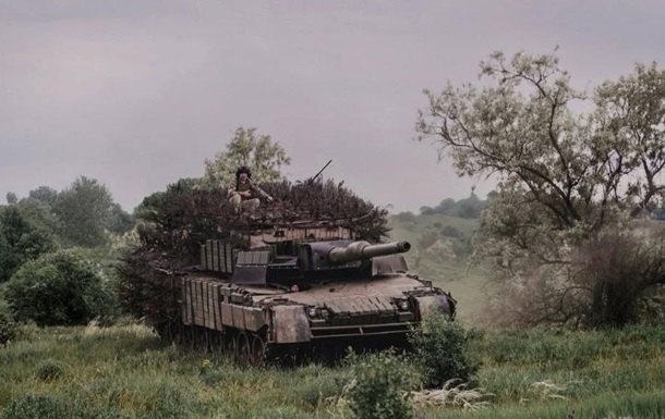 Російська армія тисне на 11 напрямках