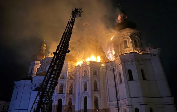 Пожар в Лавре: наместник рассказал об эвакуации икон