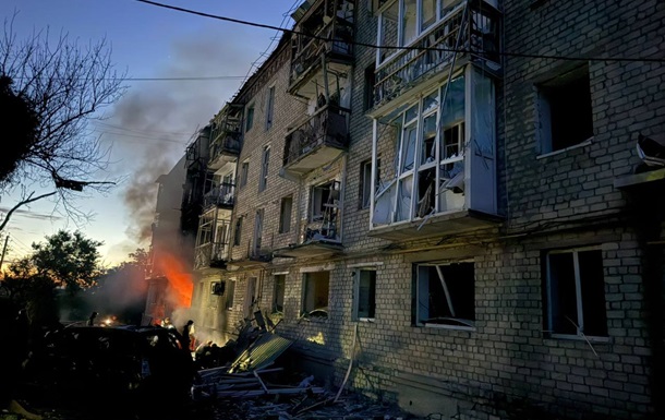 Росія атакувала житла в Балаклії, постраждали діти
