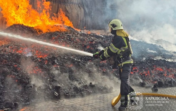 Удар РФ по Харкову: під завалами виявили тіло