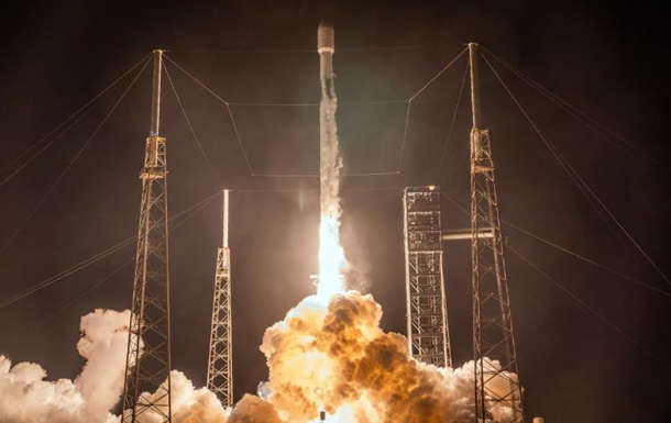 Ракета SpaceX вивела у космос 7-тонний супутник цифрового радіомовлення