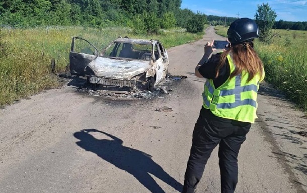 Дрон РФ атакував цивільне авто на Харківщині