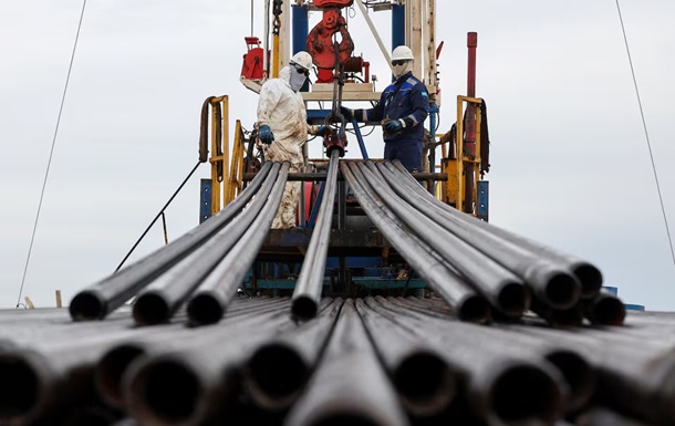 В Казахстане упала добыча нефти из-за украинских атак на РФ