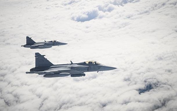 Україна закупить у Швеції 16 літаків Gripen E