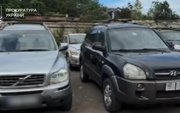 У Києві викрили схему ввезення 3000  авто для ЗСУ 