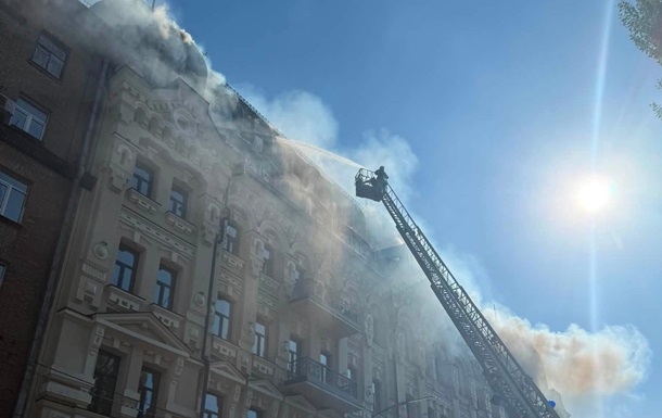РФ вдарила по готелю з дипломатами в Києві: що відомо