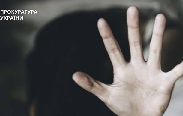 На Вінниччині чоловік ґвалтував та знімав на телефон 14-річну дівчину