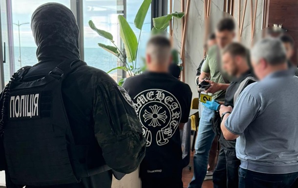 Одесит продавав в Україні великими партіям кокаїн з ЄС