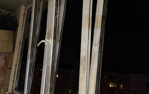 Під Одесою БПЛА атакували багатоповерхівку і супермаркет
