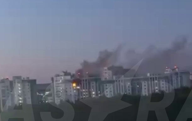 В РФ заявили о пожаре в доме  из-за атаки БПЛА 