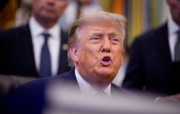 Трамп нашёл новый способ заработать: доступ к постам за $100 тысяч