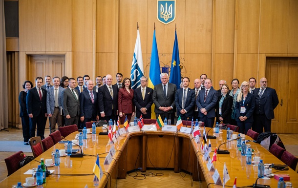 Сибіга розповів послам ОБСЄ про удари по Києву