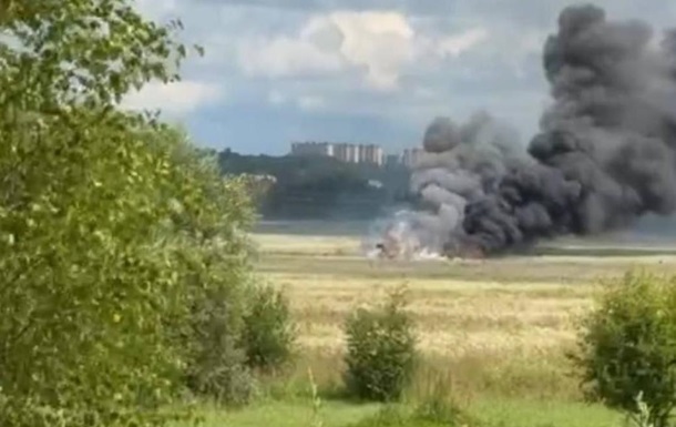 Під Москвою розбився військовий літак Су-57