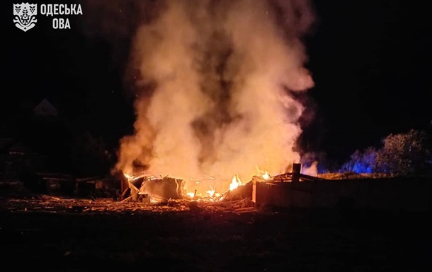 РФ масовано атакували Одещину, є постраждалі
