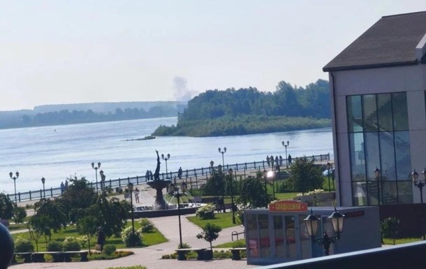 Дроны атаковали базу топлива Росрезерва в 2000 км от границы с Украиной