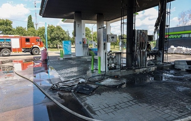 Россияне ударили по АЗС в Харькове: есть пострадавшие