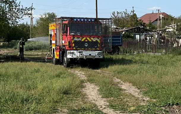 На Запоріжжі дрон вдарив по рятувальниках під час гасіння пожежі