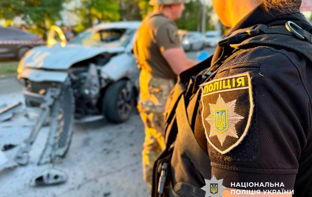 В Одесі під час руху вибухнуло авто