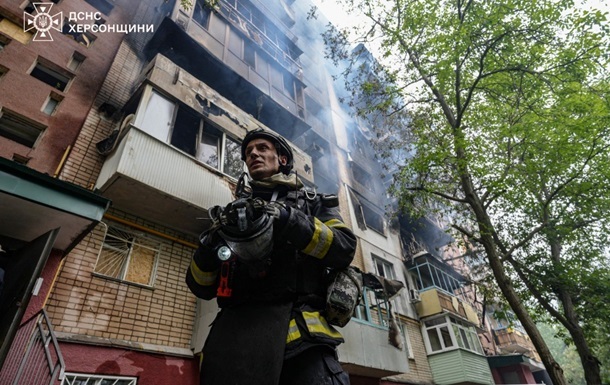 РФ нанесла удар по Херсону, пятеро раненых