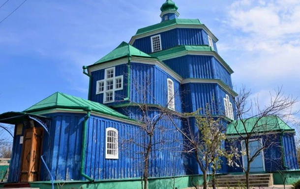 В результате удара РФ сгорела старинная церковь в Береславе