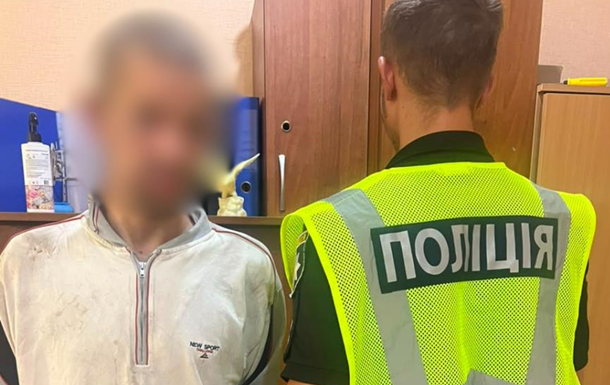 Одессита будут судить за надругательство над флагом Украины