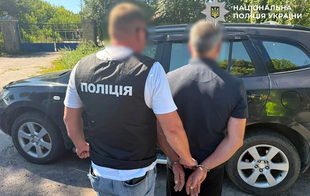 Сільський голова на Хмельниччині вимагав 100 тисяч  відкату  за ремонт 