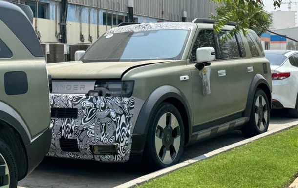 Китайский Freelander 8 заметили на дорожных испытаниях в ОАЭ