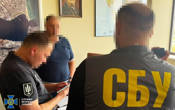 Посадовець Чорноморського порту вимагав 500 тисяч за  вирішення питання 