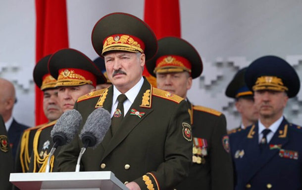 Білорусь почала раптову перевірку армії після візиту глави ЦРУ до Москви