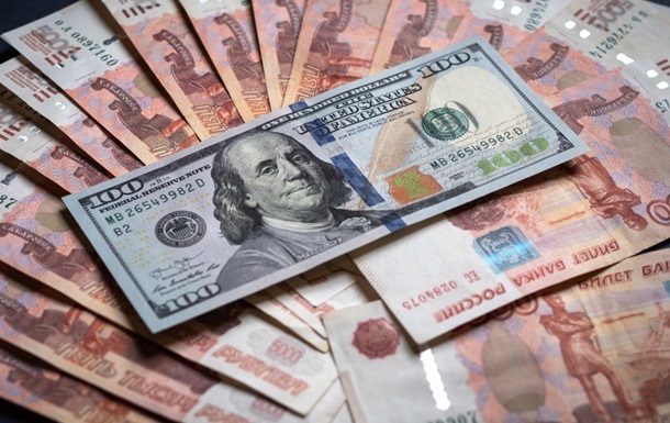 Российский рубль обвалился после визита директора ЦРУ в Москву