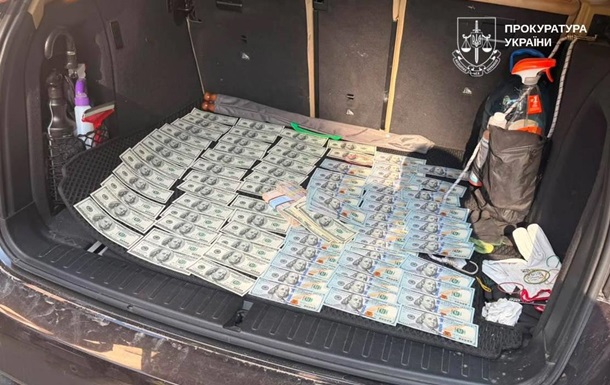  Белый билет  за 22 000 долларов: задержан организатор схемы с ТЦК