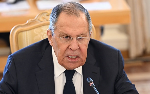 Дрон в аеропорту Лейпцига: Лавров заговорив про початок війни