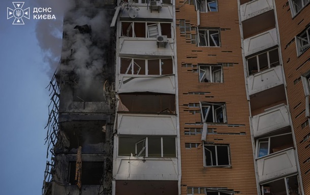 Зеленский: Мало реакции мира на удары РФ