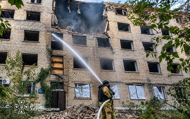 Россияне обстреляли Херсонщину: есть погибший и 11 раненых