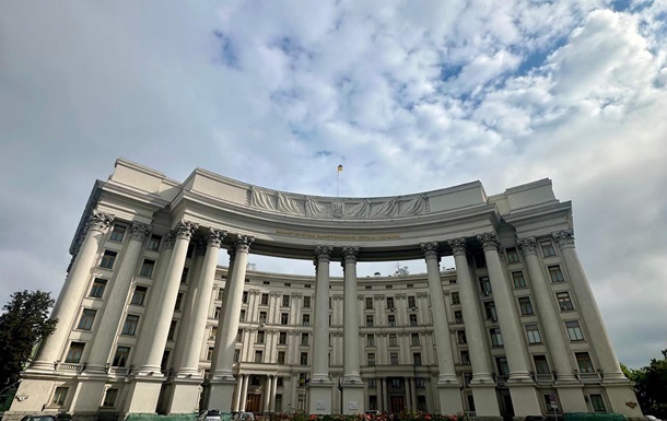 Україна озвучила позицію щодо Усманова і Фрідмана