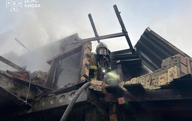 ДСНС показала наслідки ранкової атаки РФ на Київ