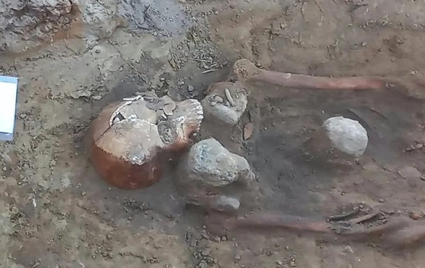 У Польщі на моторошному  кладовищі вампірів  знайшли рештки дитини