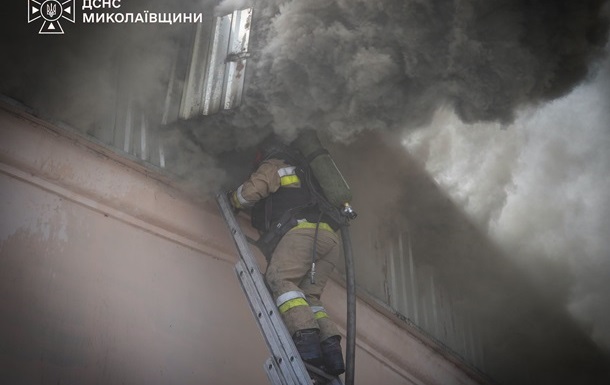 РФ атакувала Миколаїв ракетами і дронами: є поранені і руйнування