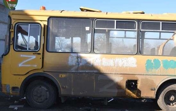 Воєнні злочини під прикриттям: як окупанти ховають штурмовиків у швидких та шкіл