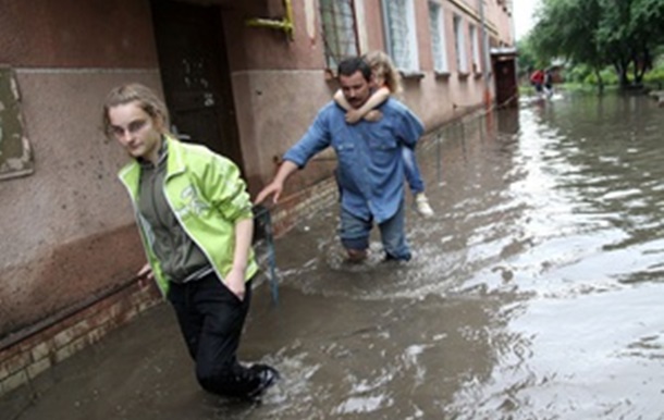 Ураган нанес Львову убытков приблизительно на 10 млн грн