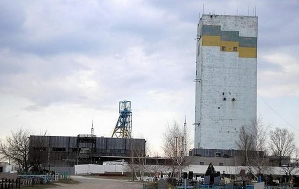 У Донецьку знеструмлена шахта імені Засядька, під землею залишилися гірники