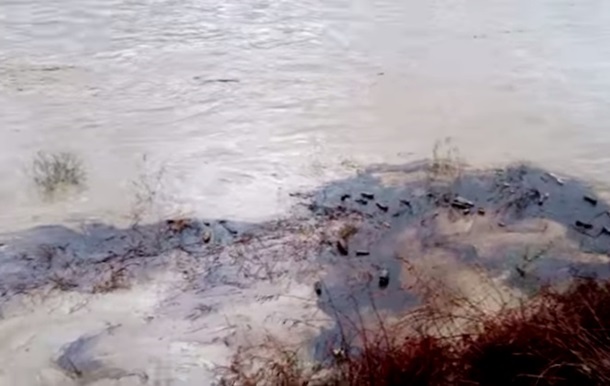 У Туапсе введено НС через розлив нафти в Чорне море