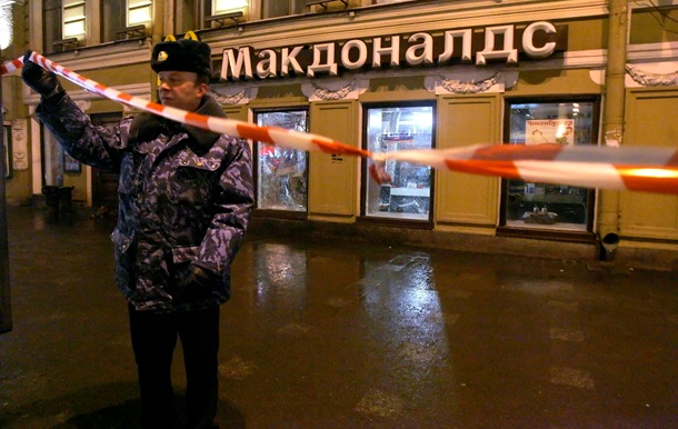 Стомлені McDonalds . Інтернет про російську мережу фастфудів Михалкова