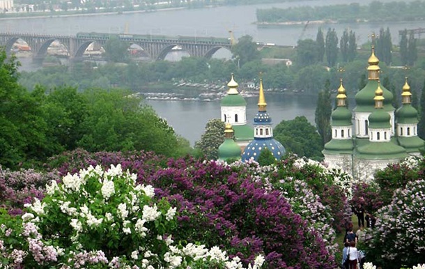 У київському ботсаду знайшли гранату часів Другої світової