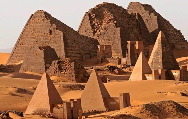 Пирамиды Мероэ. Daily Mail рассказала о потерянном городе в Судане