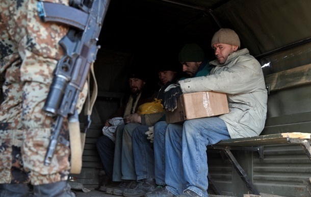 ОБСЄ: У Мінську обговорили обмін полонених всіх на всіх - заперечень нема